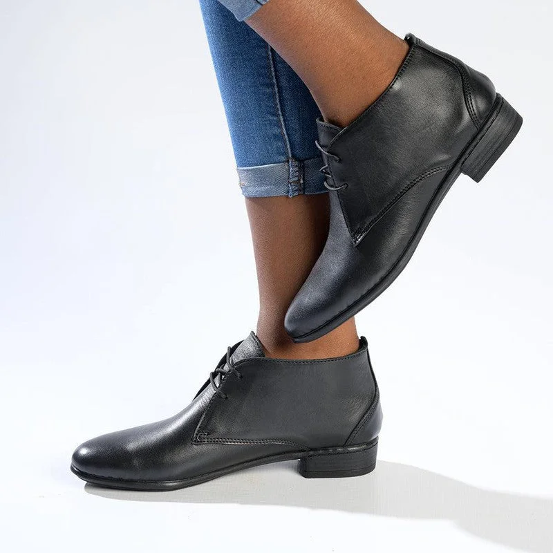 Tsonga Sizaya Leather Ankle Bootie - Black