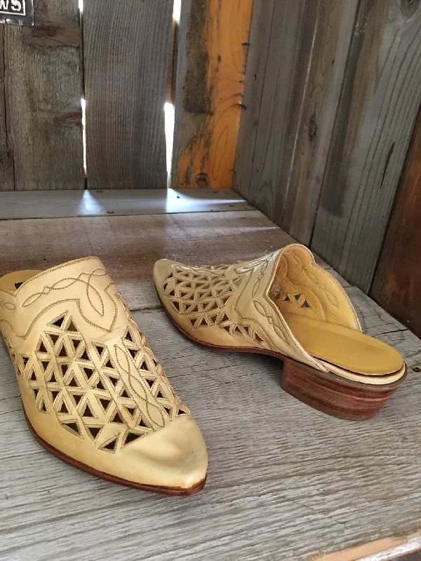 Natural Soft Filigree Kangaroo Tres Outlaws Mule  1799@