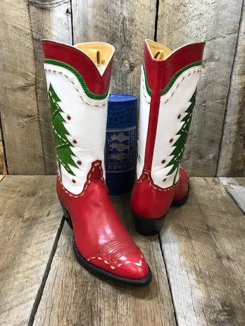 Red & White  Kangaroo  "Christmas Trees"  Tres Outlaws Women's Classic 2023